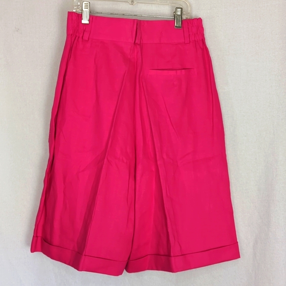 Vintage 100% Linen Women's High Waisted Bermuda Pleated Shorts - Picture 2 of 3